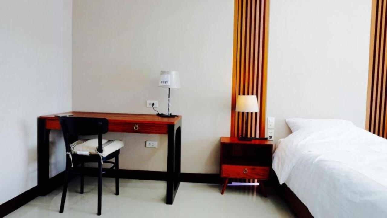 Room58 Бангкок Экстерьер фото