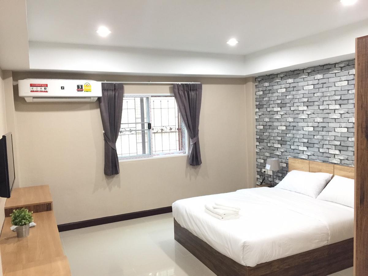 Room58 Бангкок Экстерьер фото