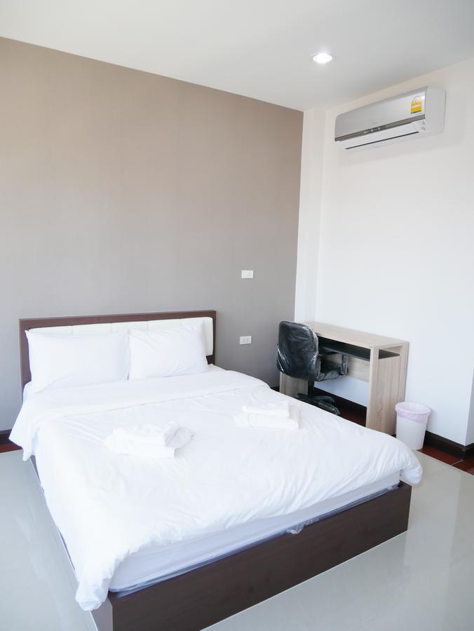 Room58 Бангкок Экстерьер фото